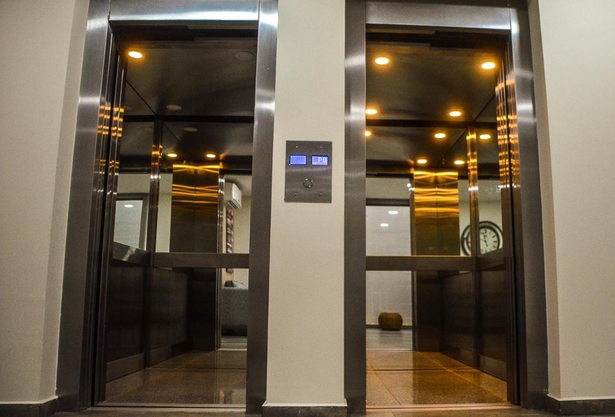 Illia 121 Apart Hotel Neuquen Bagian luar foto