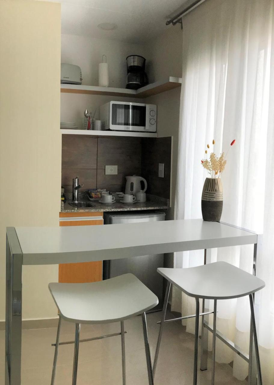 Illia 121 Apart Hotel Neuquen Bagian luar foto