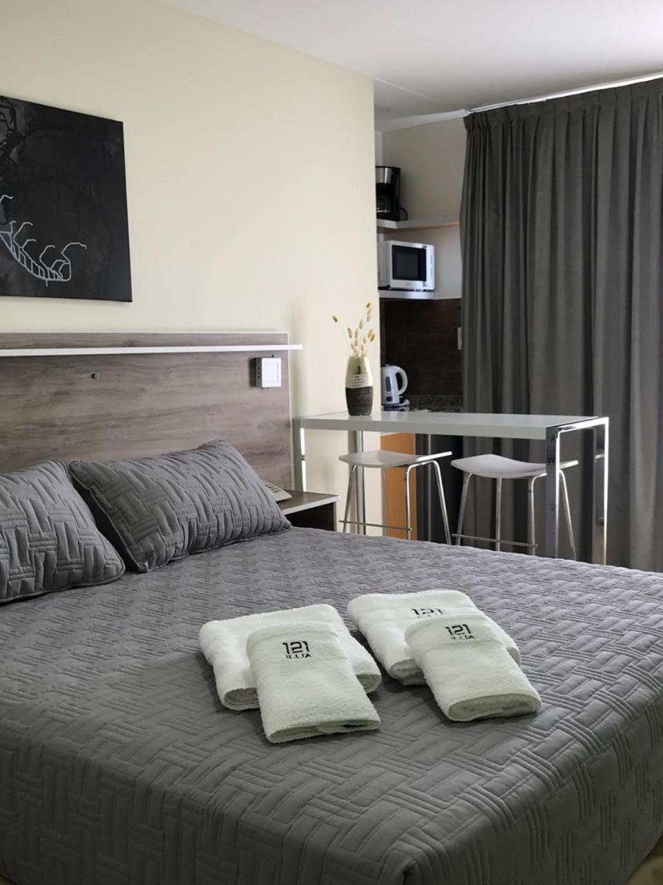 Illia 121 Apart Hotel Neuquen Bagian luar foto