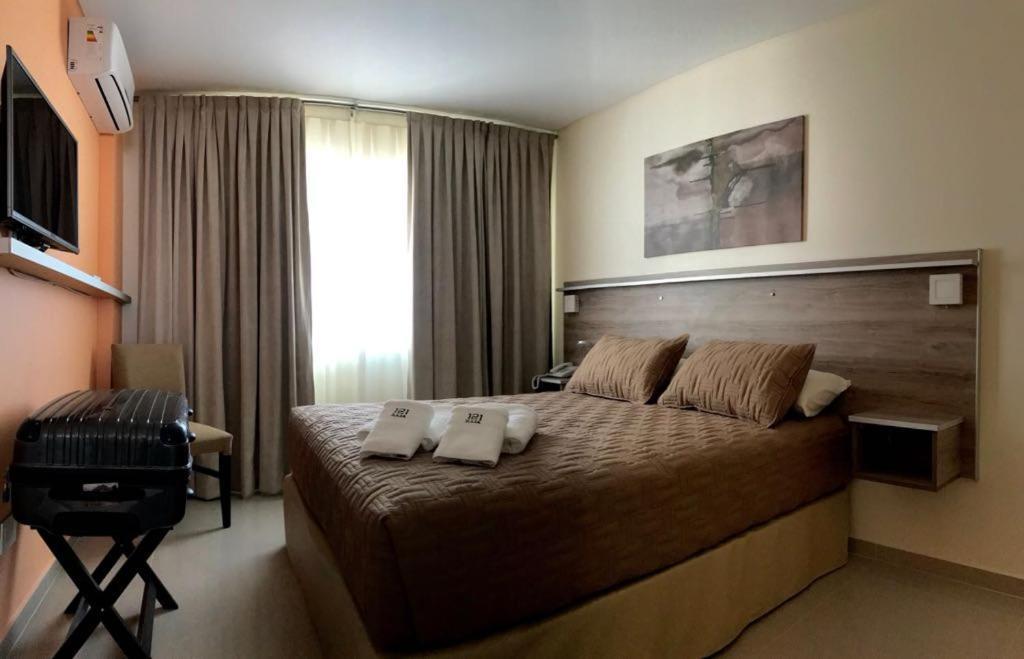 Illia 121 Apart Hotel Neuquen Bagian luar foto
