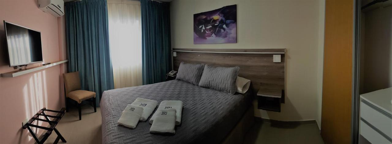 Illia 121 Apart Hotel Neuquen Bagian luar foto